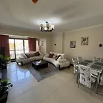 An Elegant Apartment In Park Mall With Lake View