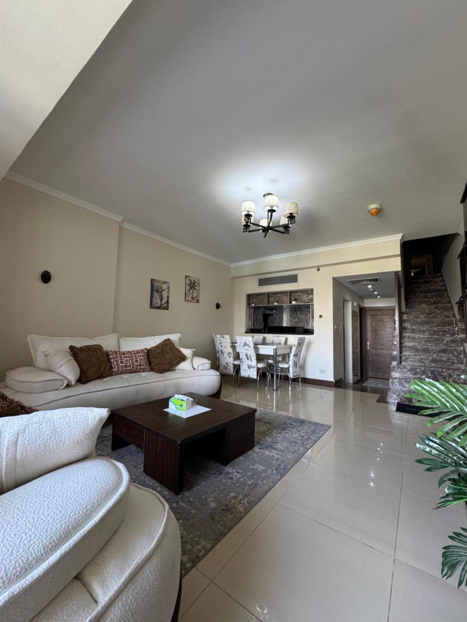 An Elegant In Park Mall With View Appartement Le Caire